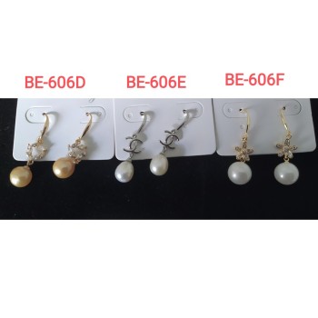 Boucle d'oreille BE-606  Magnifique Perle Boucle D'oreille Sans Allergie, Couleur Et Tradition Unique Mode Chinois StyleBoucle D'oreille Pour Femmes